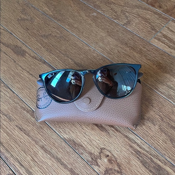 Ray Ban 4171 Erika Sunglasses